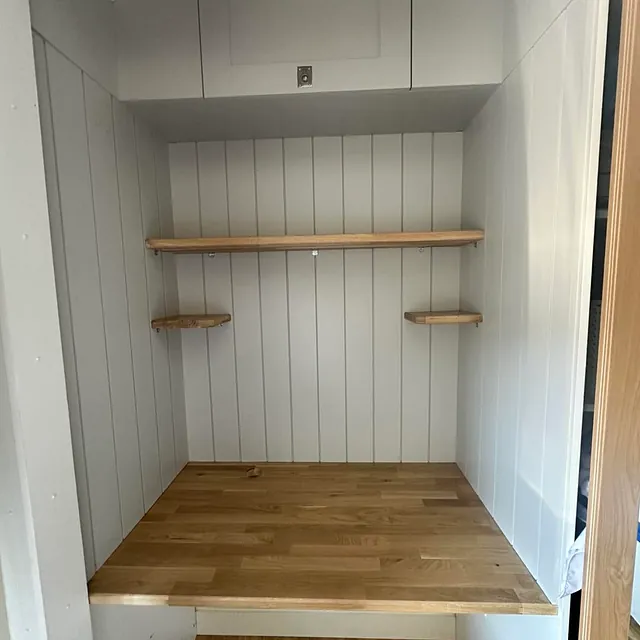wardrobe painting