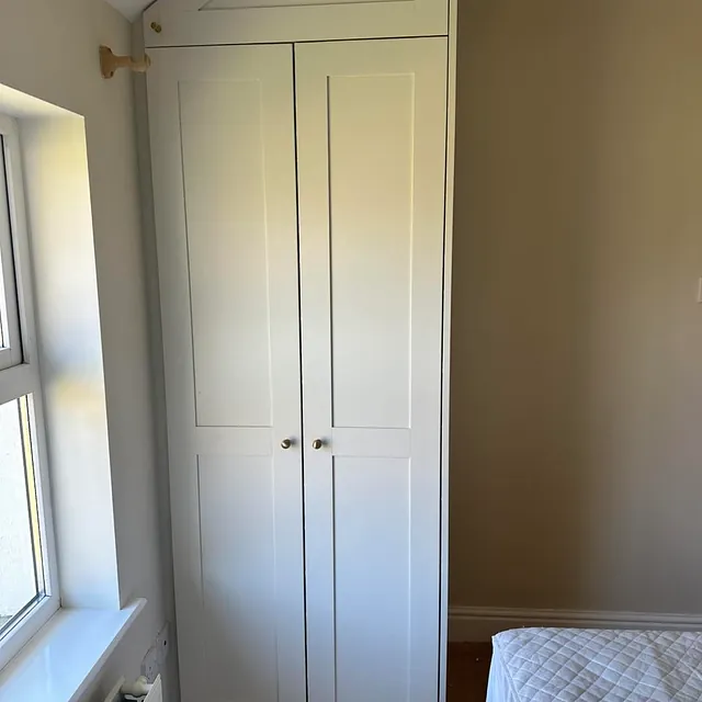 wardrobe painting