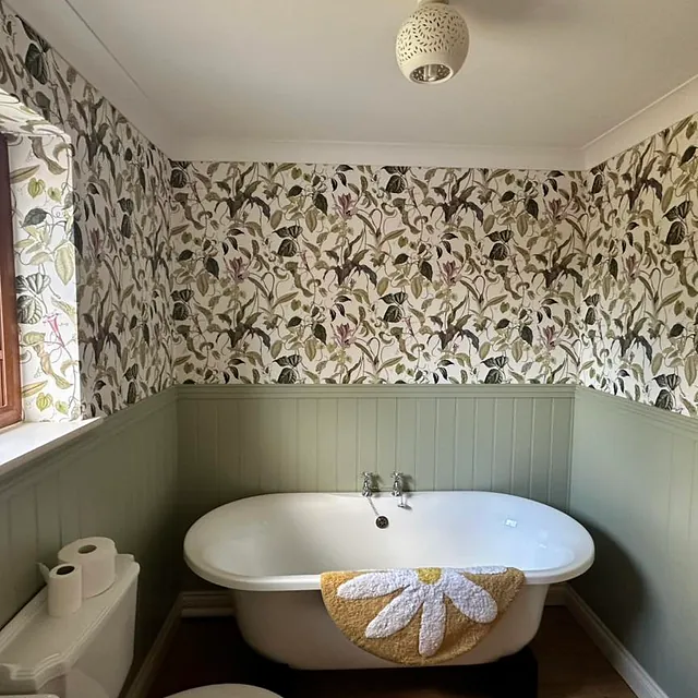 bathroom wallpapering