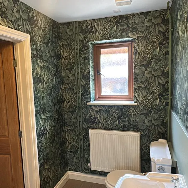 bathroom wallpapering
