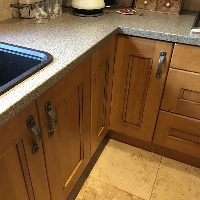 P.A.L Decorators Kitchen before spray painting